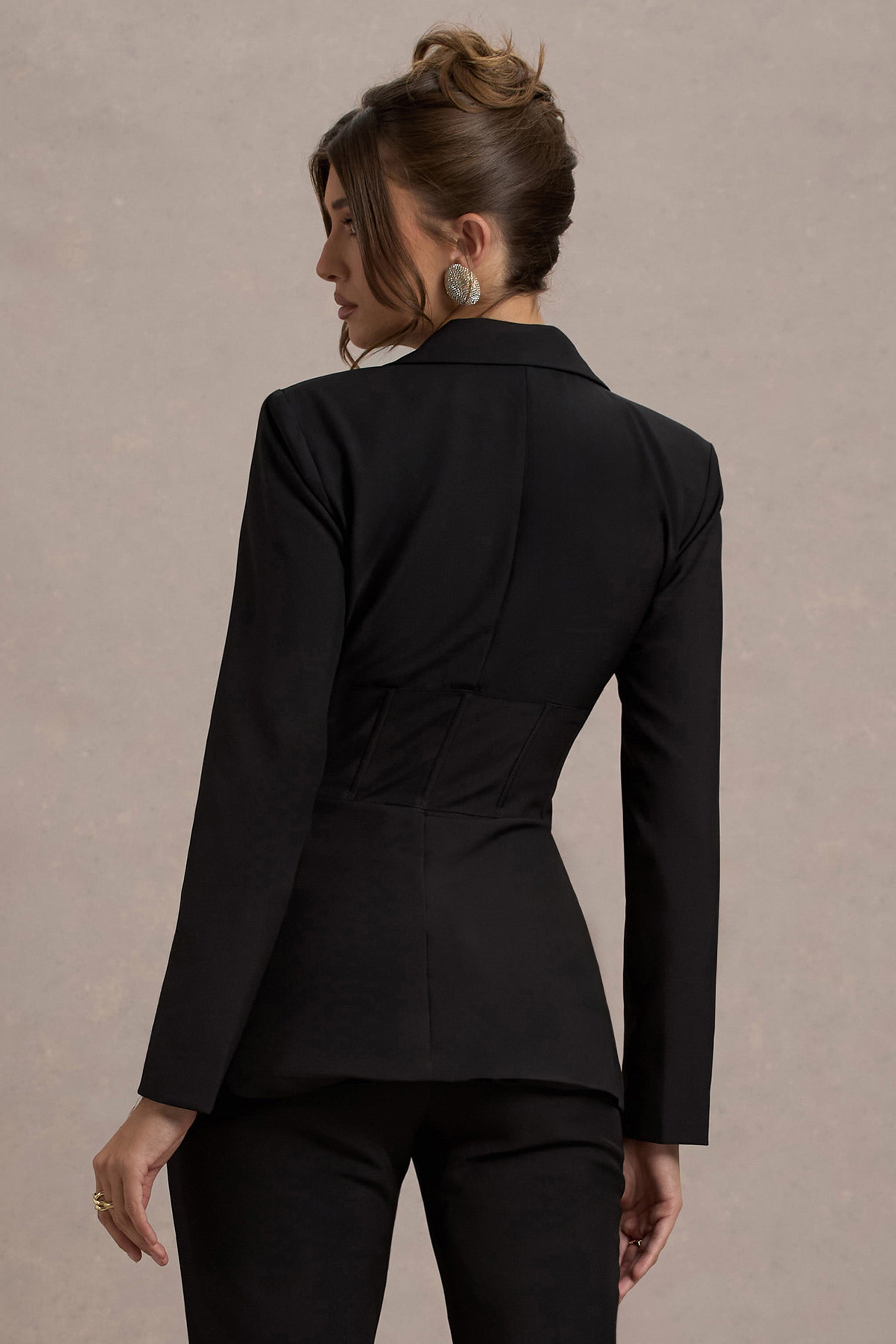 Yenilmez | Siyah Derin V Yaka Korse Bel Blazer