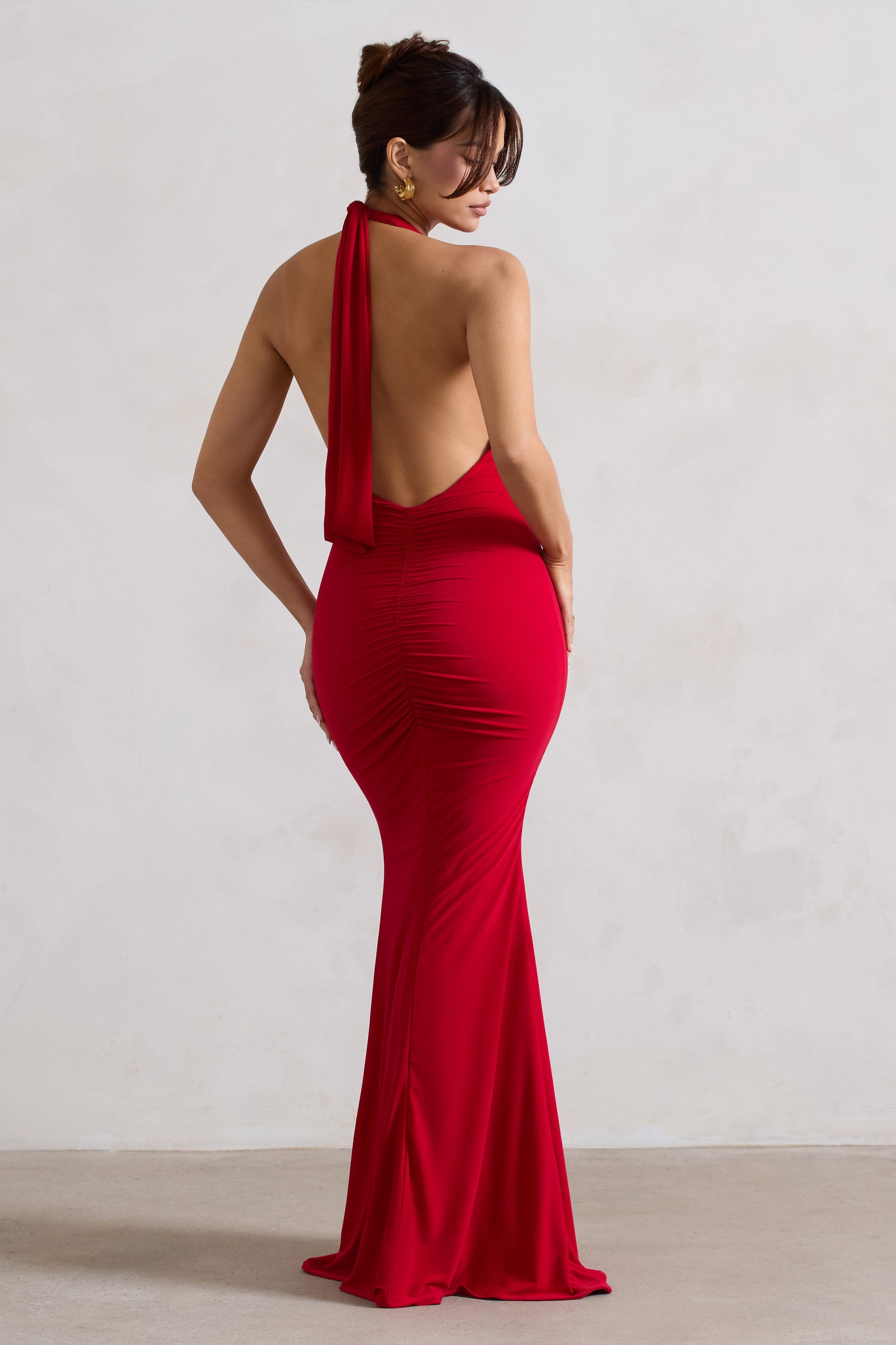 Glamour | Kırmızı Sırt Açık V Yaka Halter Boy Maxi Elbise Yan Yırtmaçlı