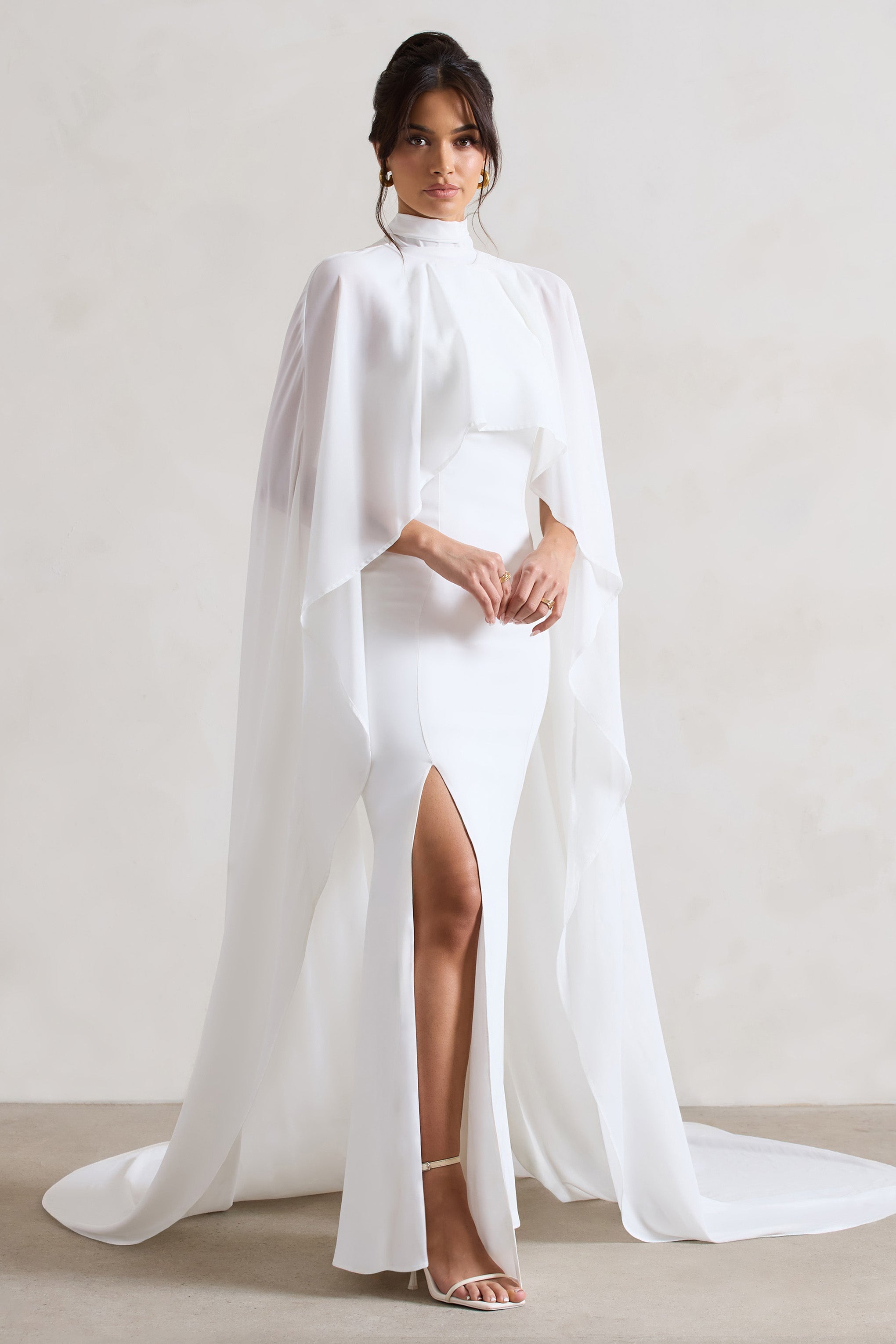 Saint | Şifon Pelerinli Krem Renkli Fishtail Maxi Elbise