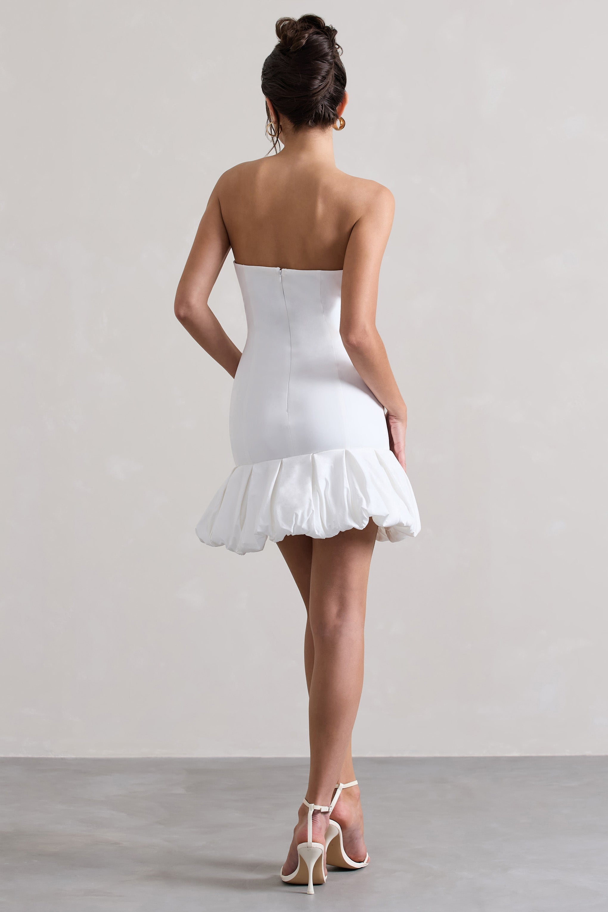 Liscia | Volan Detaylı Beyaz Bandeau Mini Elbise