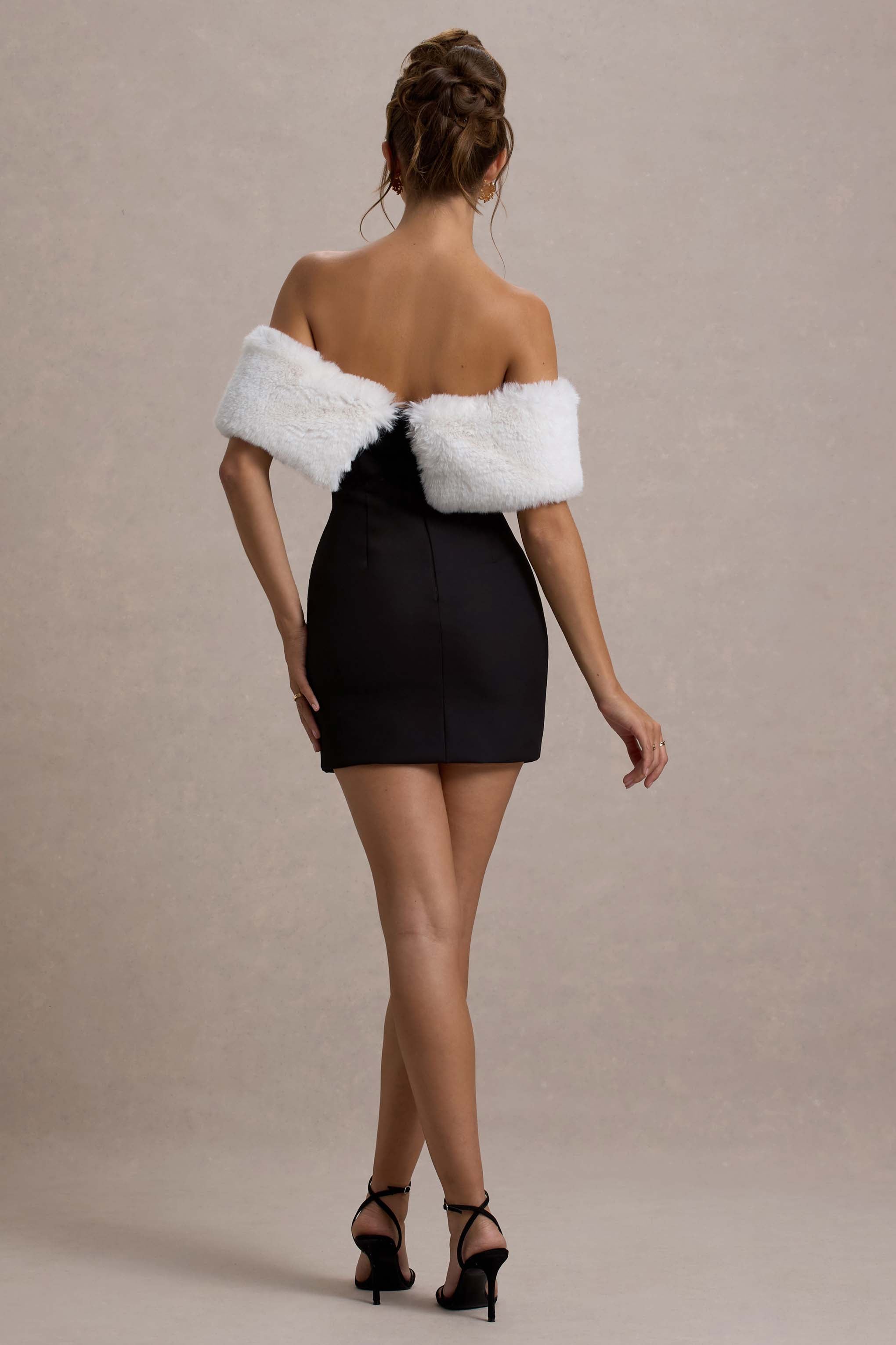 Little Luxe | Beyaz Kürk Detaylı Siyah Bardot Mini Elbise