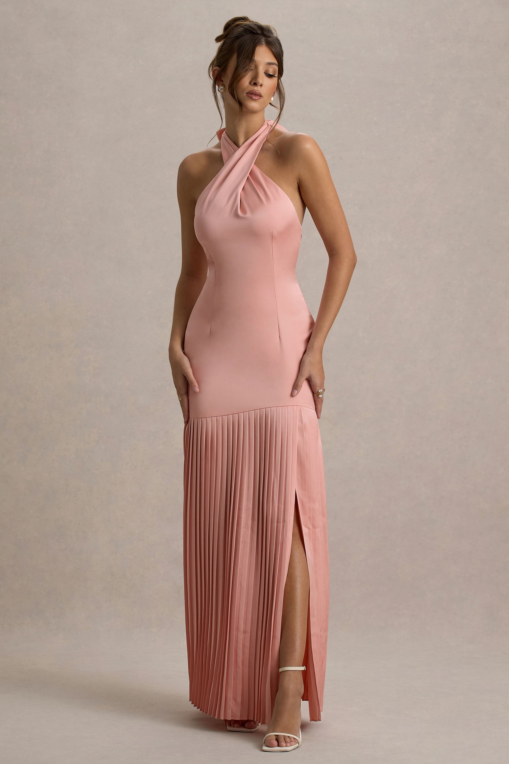 Sansa | Açık Pembe Saten Çapraz Halter Yaka Plise Maxi Elbise