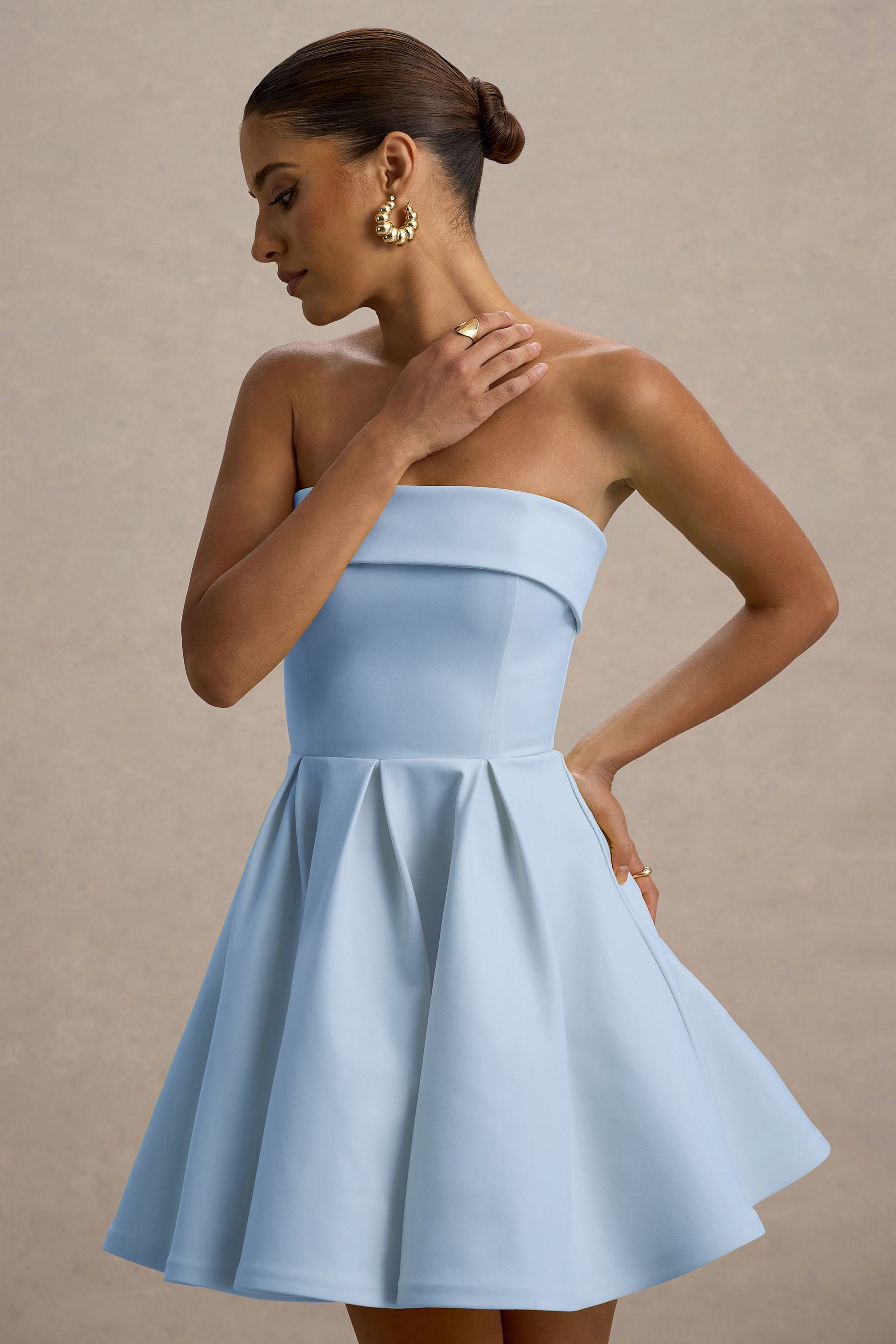 Bruna | Pudra Mavi Bandeau Kayık Yaka Mini Elbise