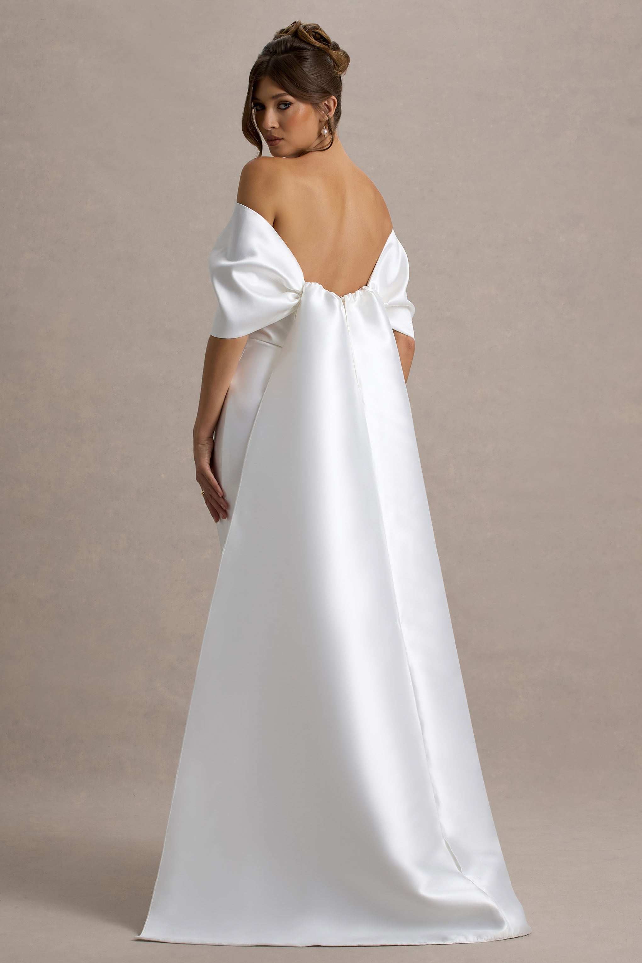 Daha Fazlasını İstemek | Büyük Kemerli Off White Saten Maxi Elbise