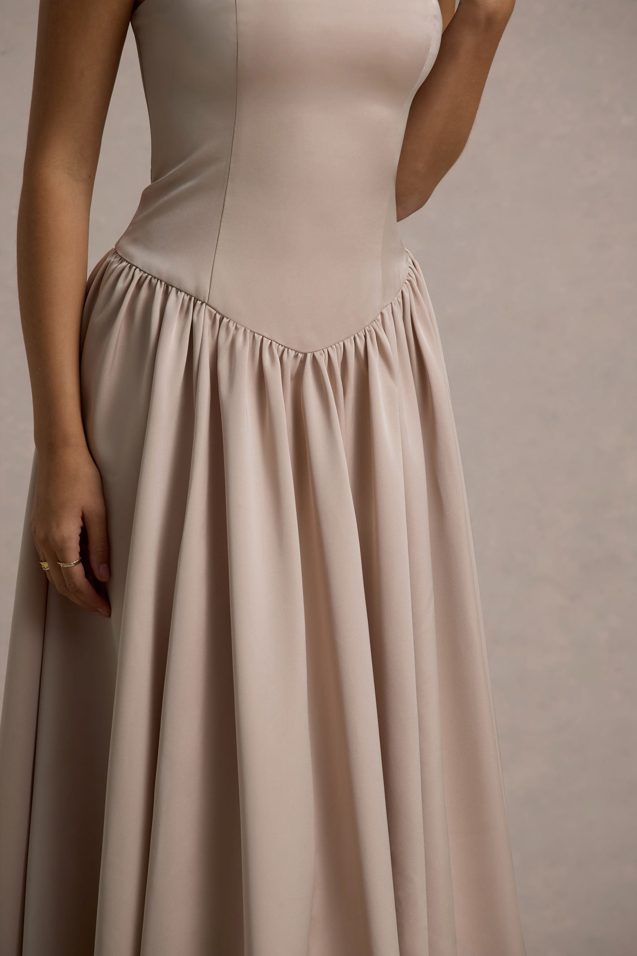 Keyton | Şampanya Saten Bandeau Midi Elbise