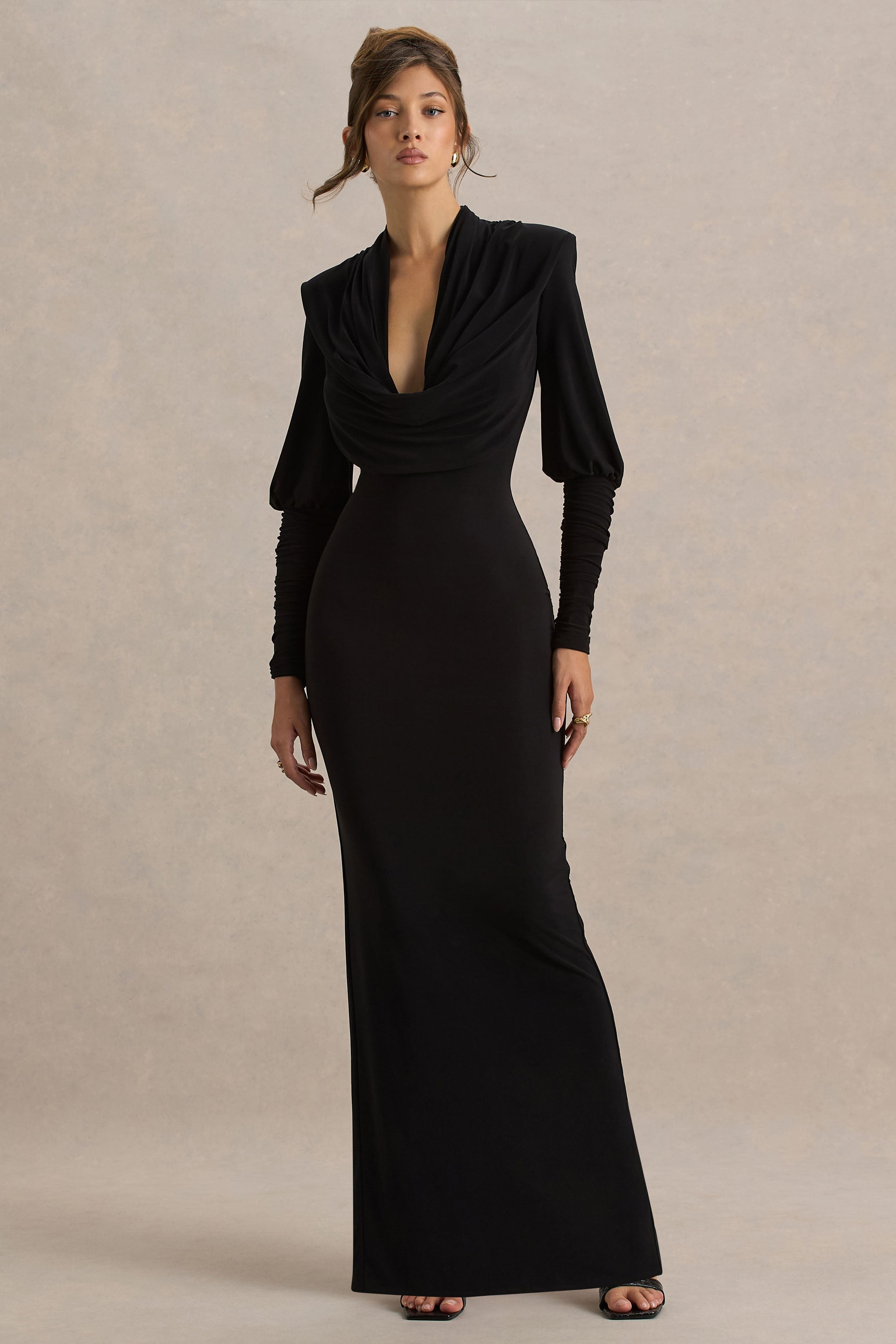 Kaylee | Drapeli Detaylara Sahip Siyah Cowl Yaka Maxi Elbise
