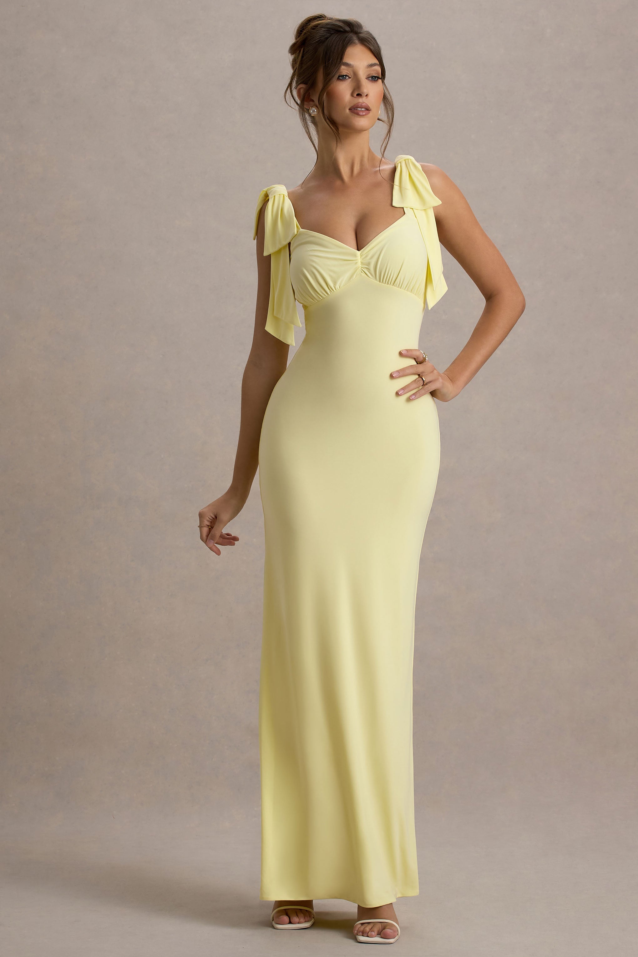 Evanna | Fiyonk Askılı Limon V Yaka Maxi Elbise