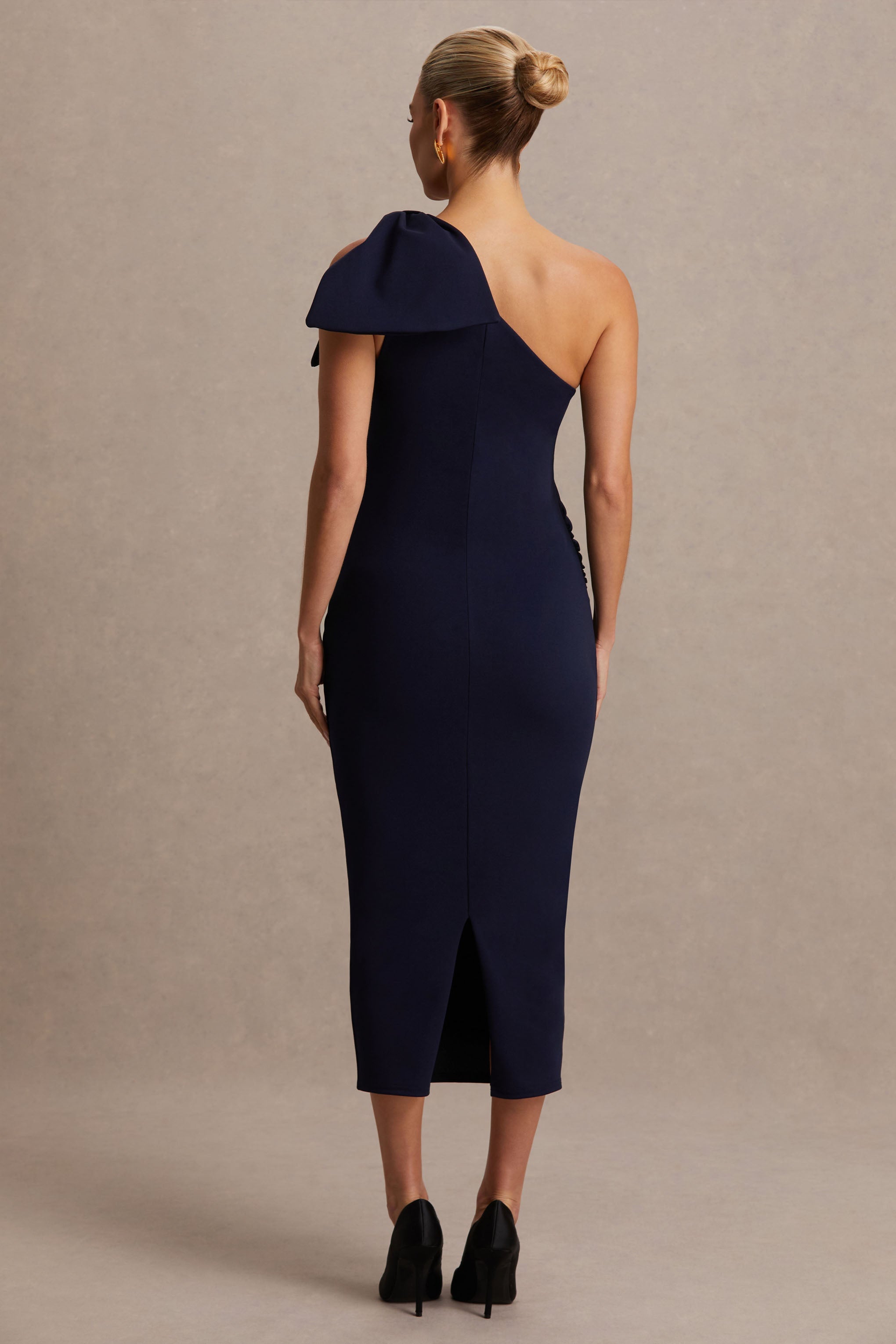 Adorn | Askı Fiyonk Detaylı Lacivert Asimetrik Hamile Midi Elbise