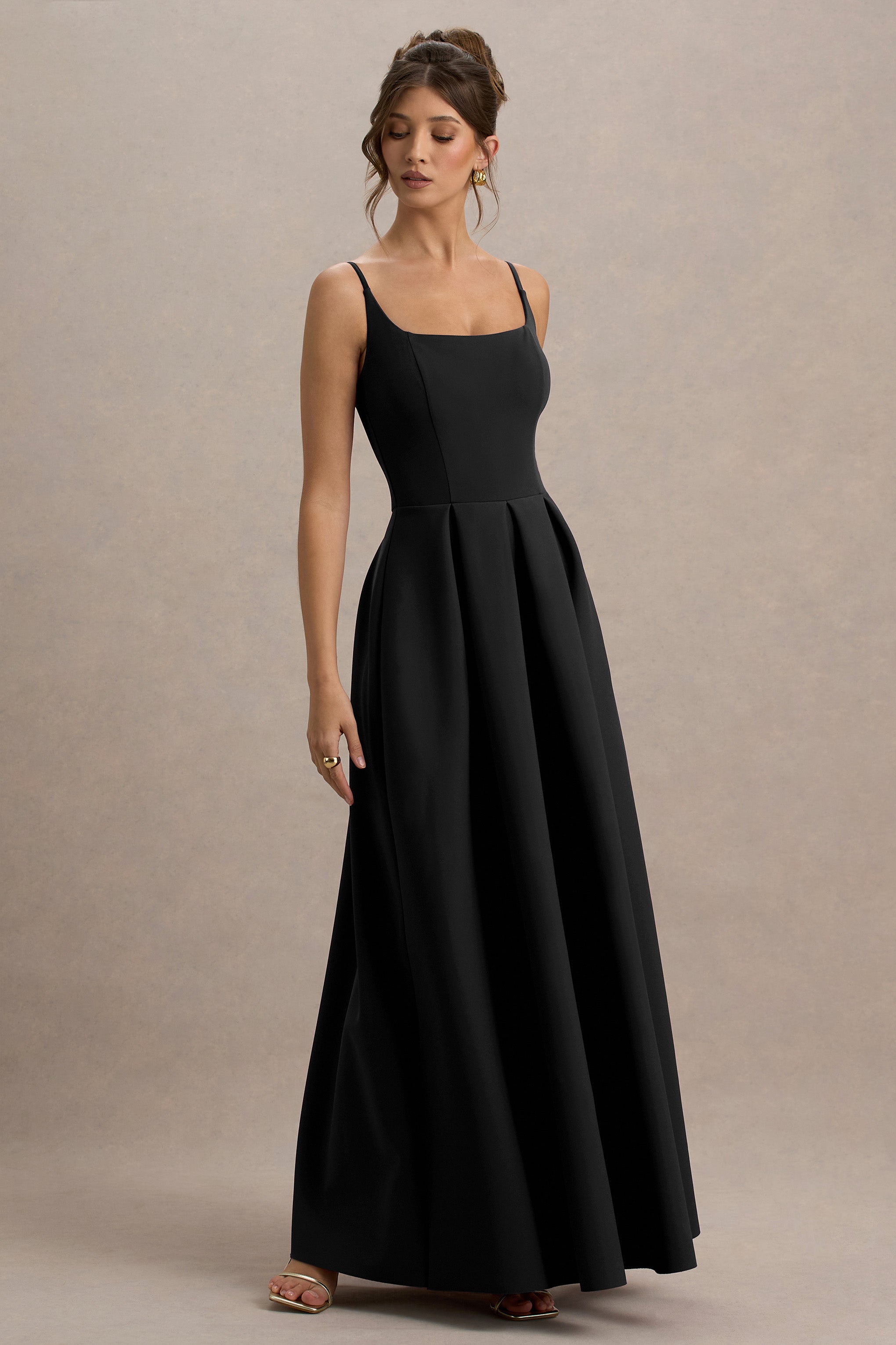 Bambina | Siyah Scoop-Yaka Plise Maxi Elbise